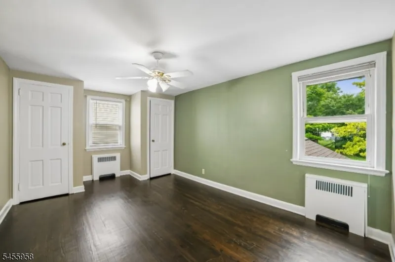 47 W Lawn Rd Livingston, NJ 07039