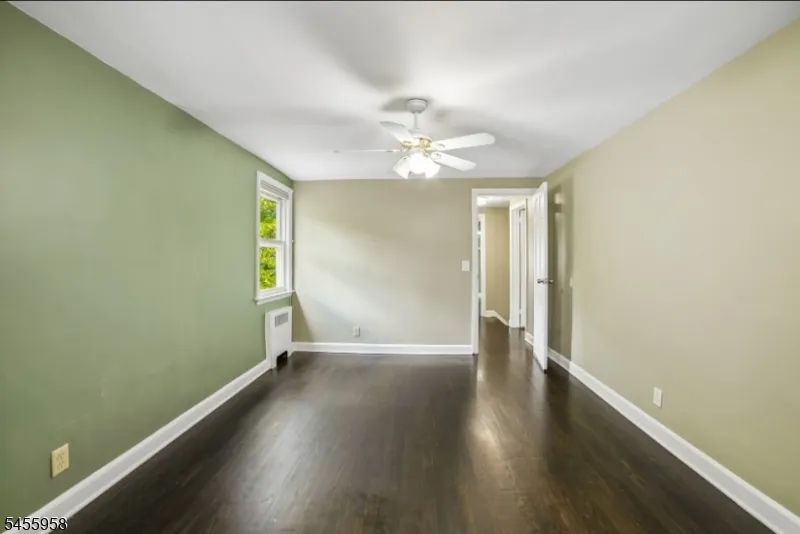 47 W Lawn Rd Livingston, NJ 07039
