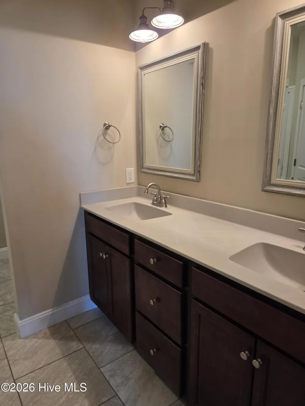 3909 Granada Drive #B Winterville, NC 28590