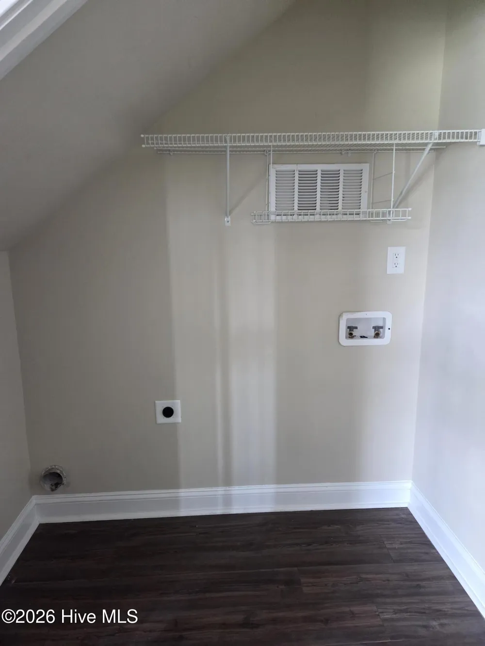 3909 Granada Drive #B Winterville, NC 28590