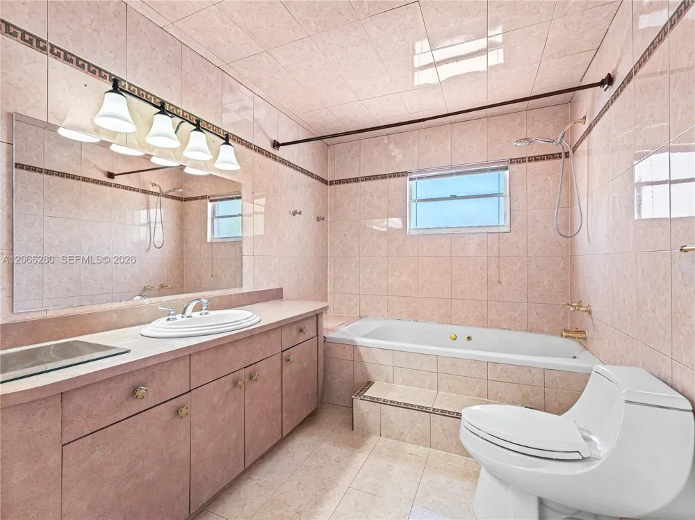 8241 SW 12th Ter Miami, FL 33144