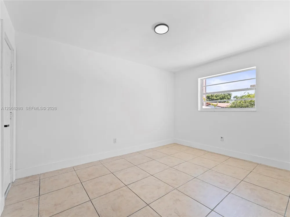 8241 SW 12th Ter Miami, FL 33144