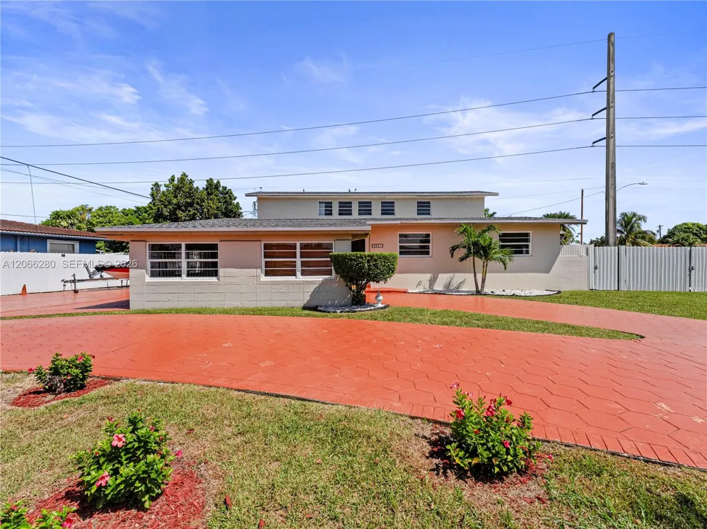 8241 SW 12th Ter Miami, FL 33144