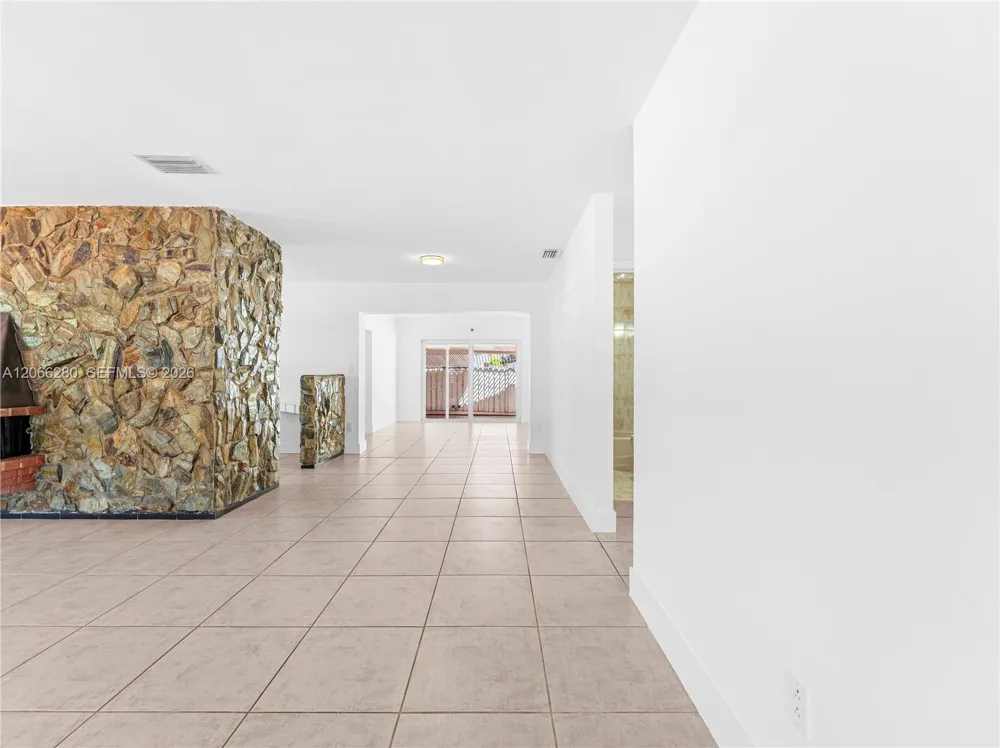 8241 SW 12th Ter Miami, FL 33144