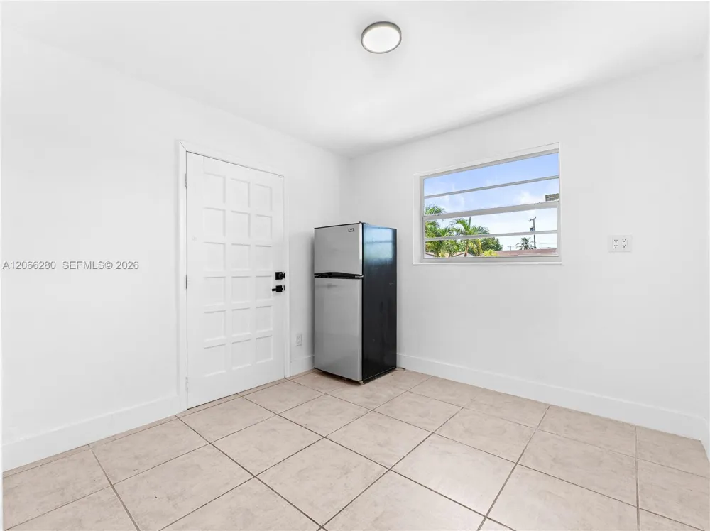 8241 SW 12th Ter Miami, FL 33144