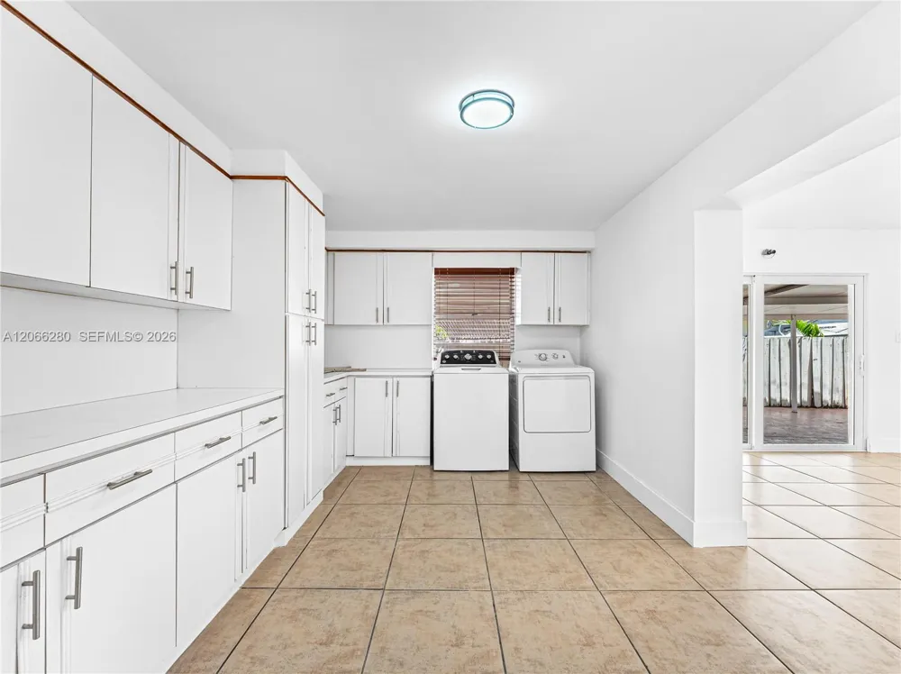 8241 SW 12th Ter Miami, FL 33144
