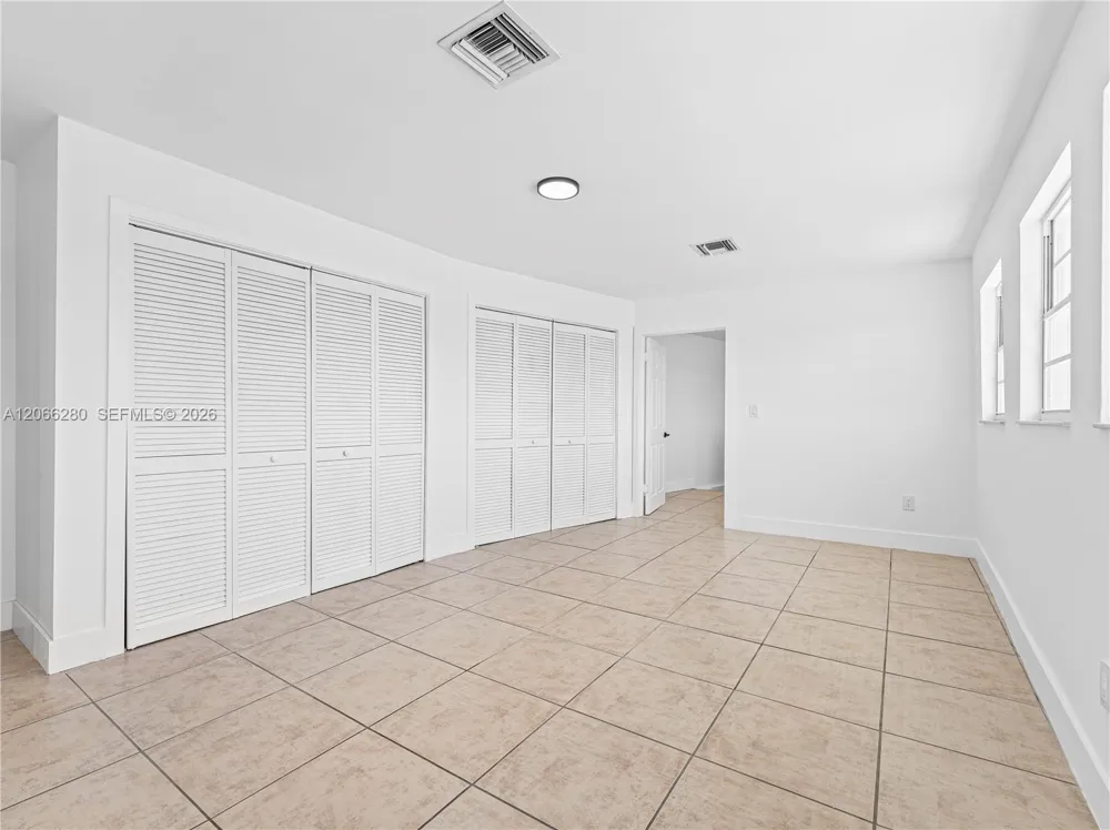 8241 SW 12th Ter Miami, FL 33144