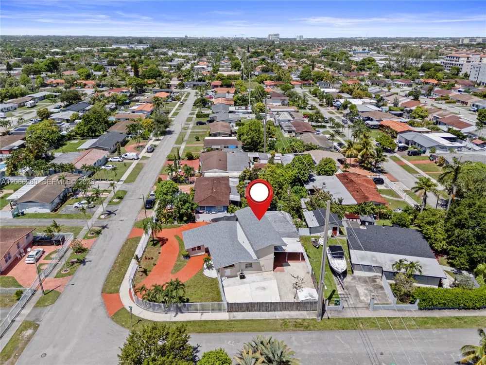 8241 SW 12th Ter Miami, FL 33144