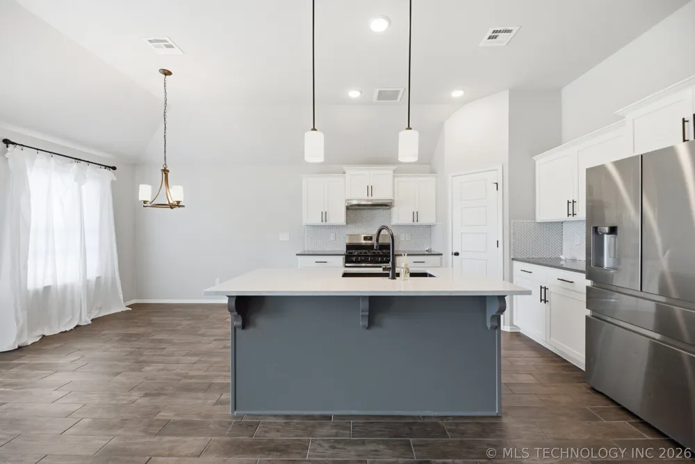 9323 E 132nd Place S Bixby, OK 74008