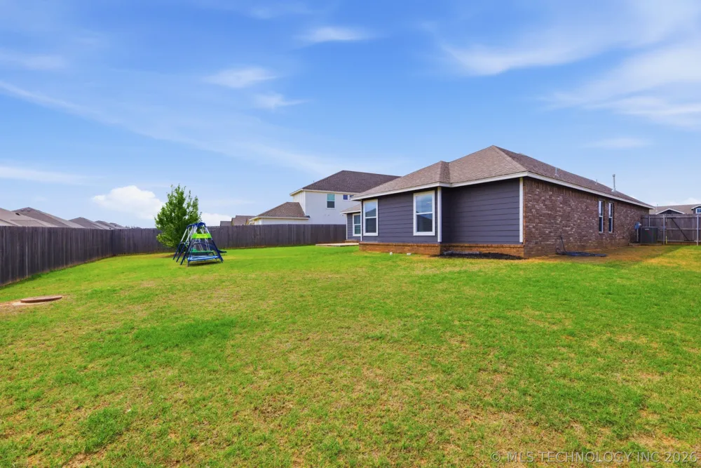 9323 E 132nd Place S Bixby, OK 74008