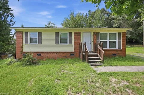 2202 Jolson Court