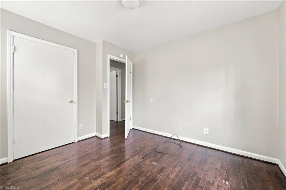 2202 Jolson Court Greensboro, NC 27405