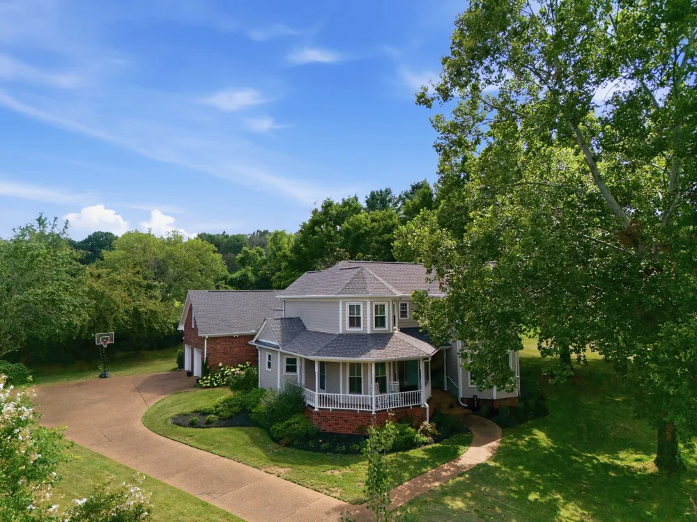1733 Carriage Ct Brentwood, TN 37027