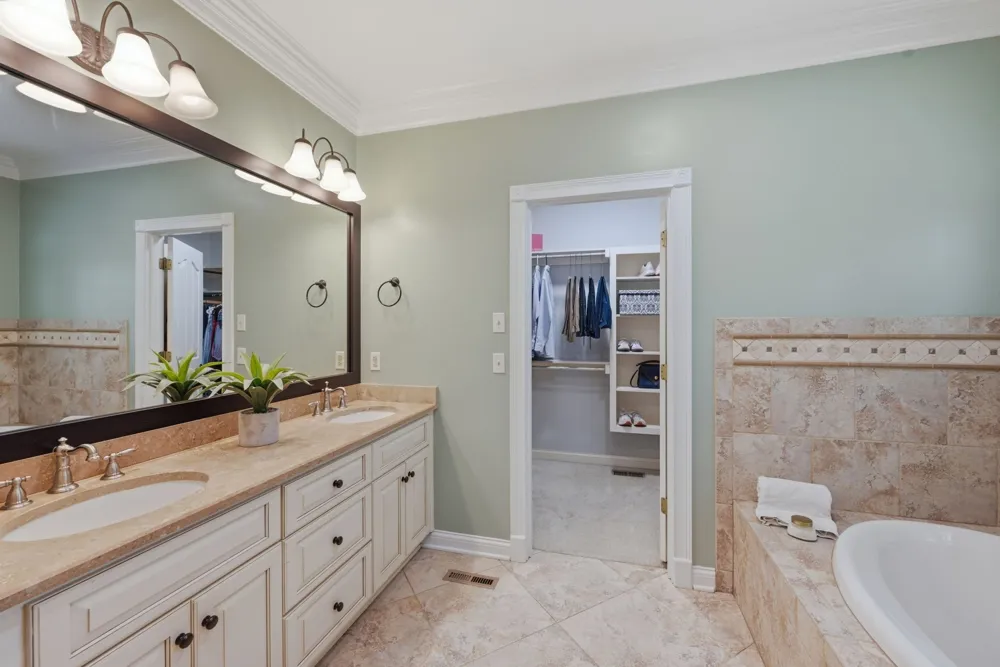 1733 Carriage Ct Brentwood, TN 37027