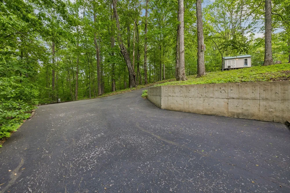 5717 Old 96 Franklin, TN 37064