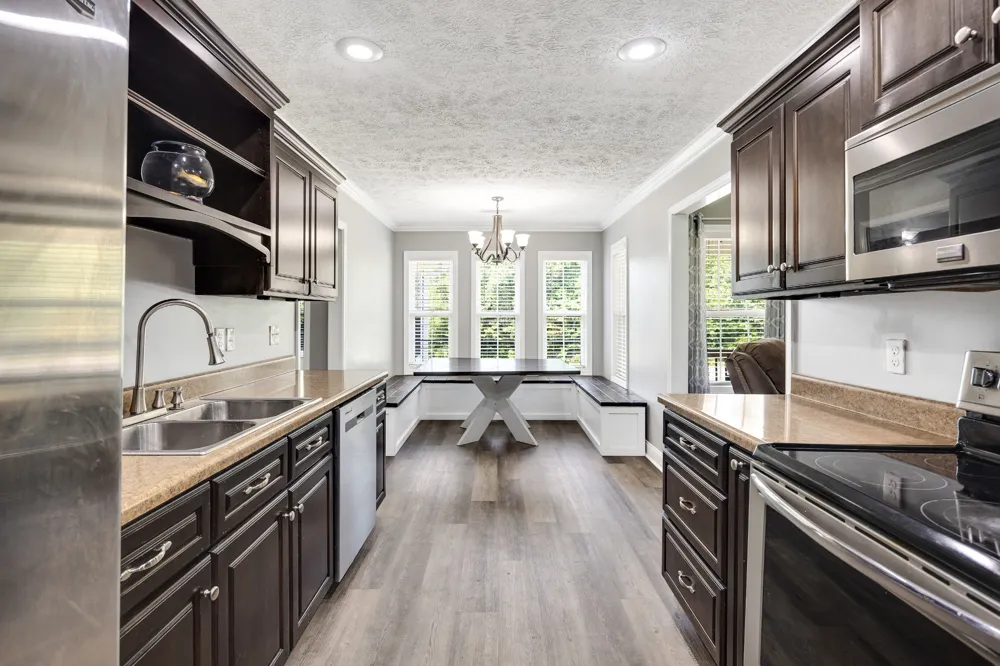 405 Persimmon Ln Lexington, TN 38351