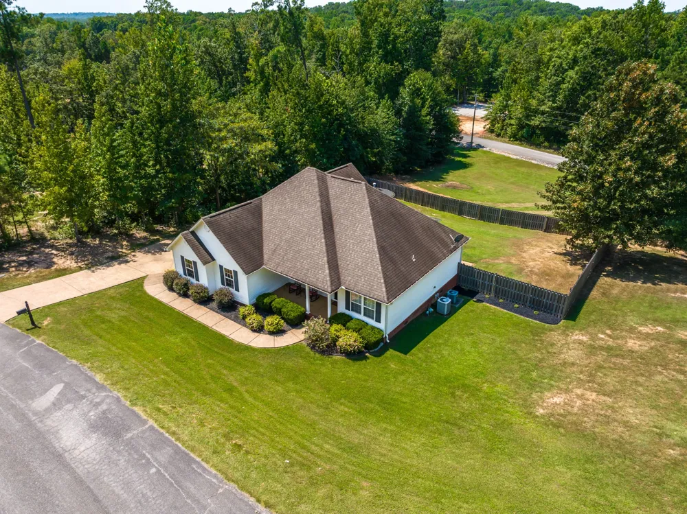 405 Persimmon Ln Lexington, TN 38351
