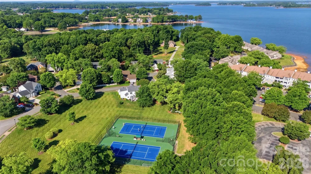 18705 Vineyard Point Lane #48 Cornelius, NC 28031