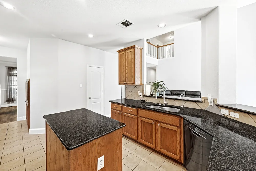 418 S Lynnwood Trail Cedar Park, TX 78613