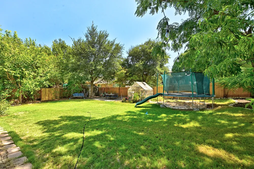 418 S Lynnwood Trail Cedar Park, TX 78613