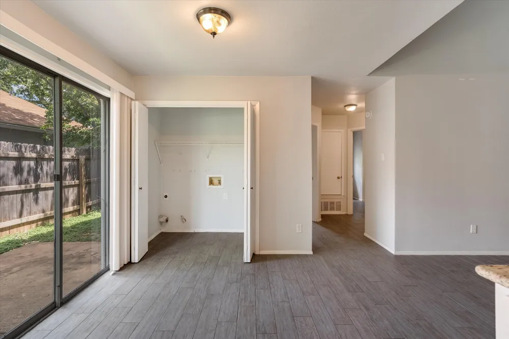 11906 Sunhillow Bend #A Austin, TX 78758