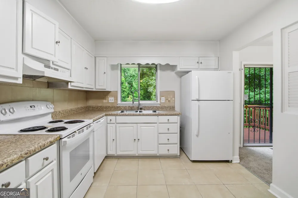 1446 Walnut Ridge WAY Stone Mountain, GA 30083
