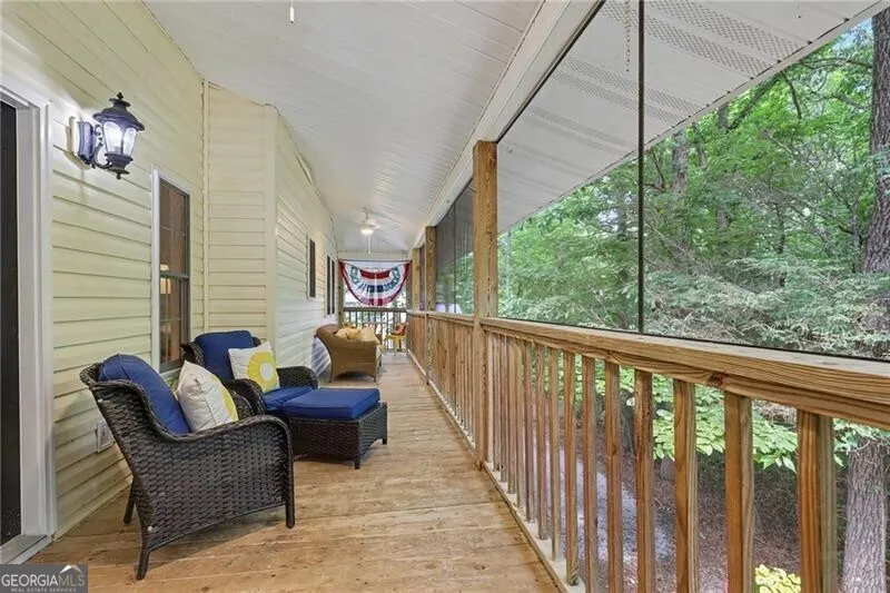 207 Raindance LN Clayton, GA 30525