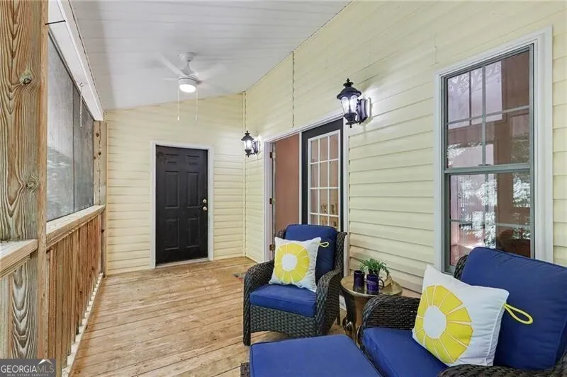 207 Raindance LN Clayton, GA 30525