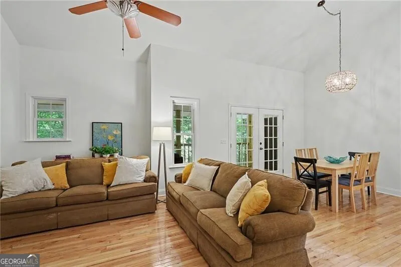 207 Raindance LN Clayton, GA 30525