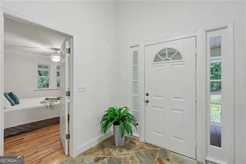 207 Raindance LN Clayton, GA 30525