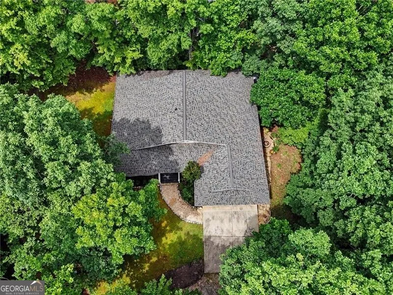 207 Raindance LN Clayton, GA 30525