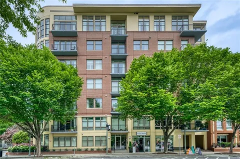 201 W Ponce De Leon Avenue #71