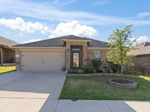2225 Blythwood Trail