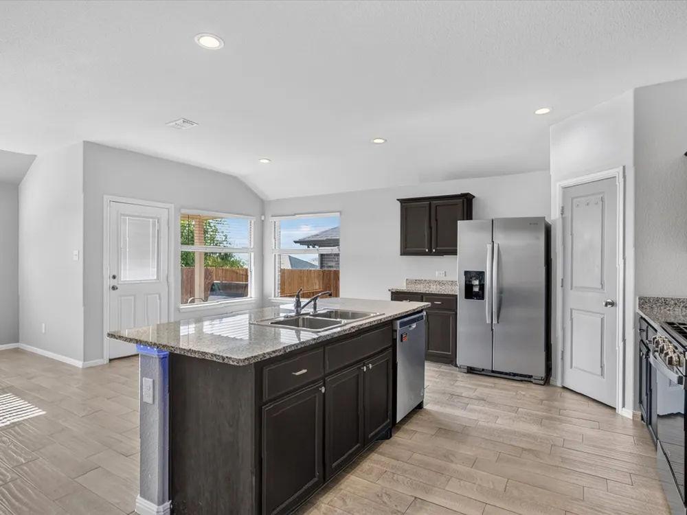 2225 Blythwood Trail Fort Worth, TX 76108