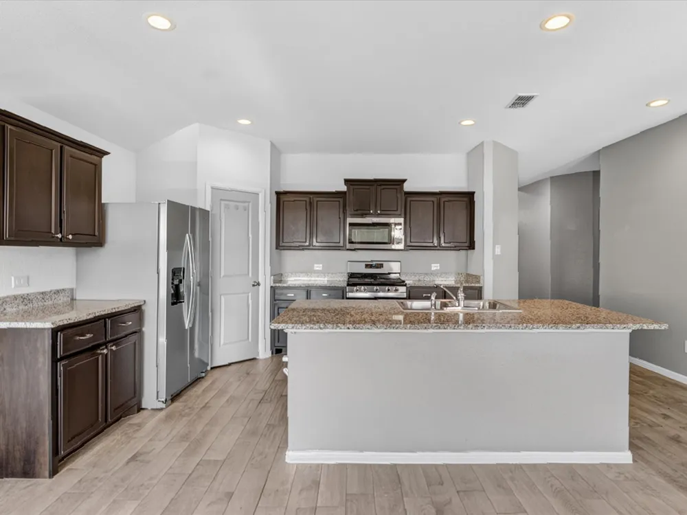 2225 Blythwood Trail Fort Worth, TX 76108