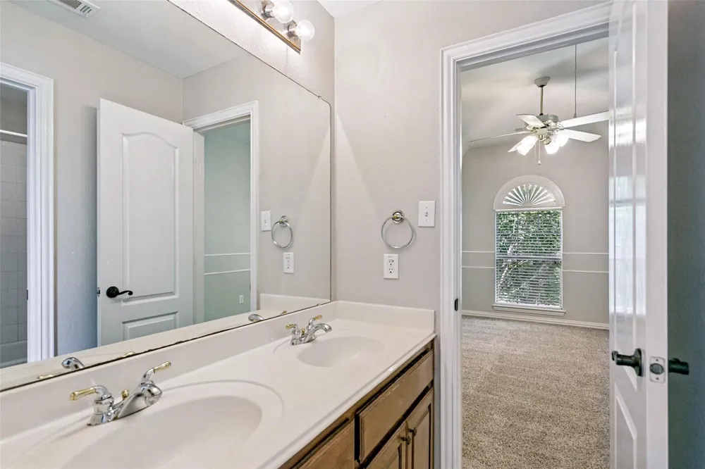 2208 Scenic Drive Plano, TX 75025