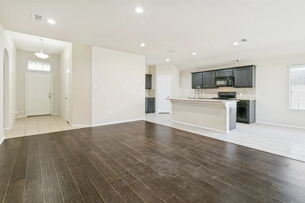 8817 Poynter Street Fort Worth, TX 76123