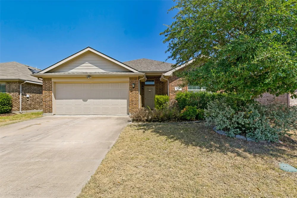 8817 Poynter Street Fort Worth, TX 76123