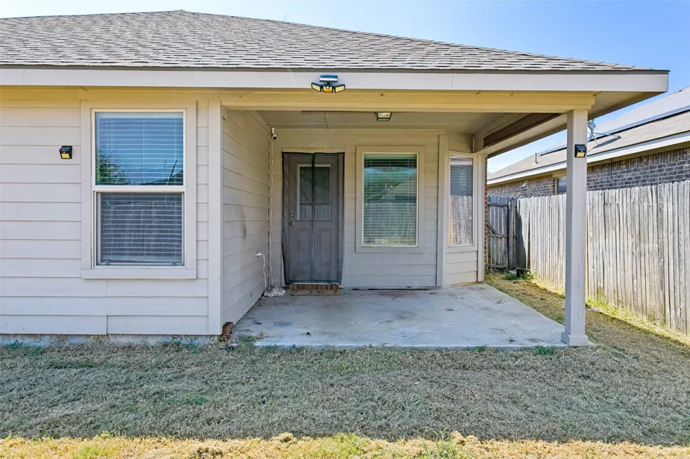 8817 Poynter Street Fort Worth, TX 76123