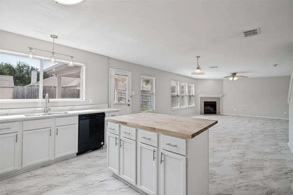 1012 Valera Road Forney, TX 75126
