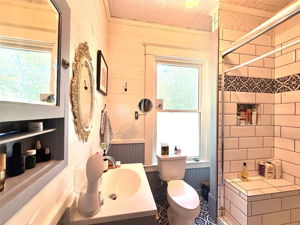 2223 6th Street Waco, TX 76708