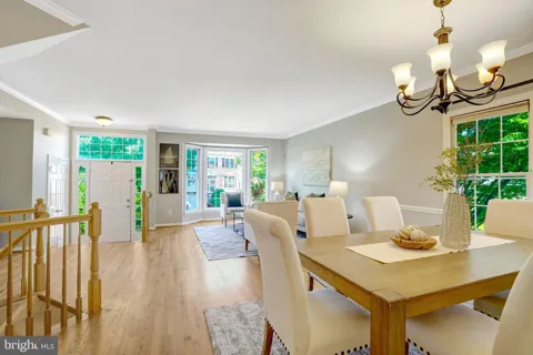 5807 CLAPHAM ROAD