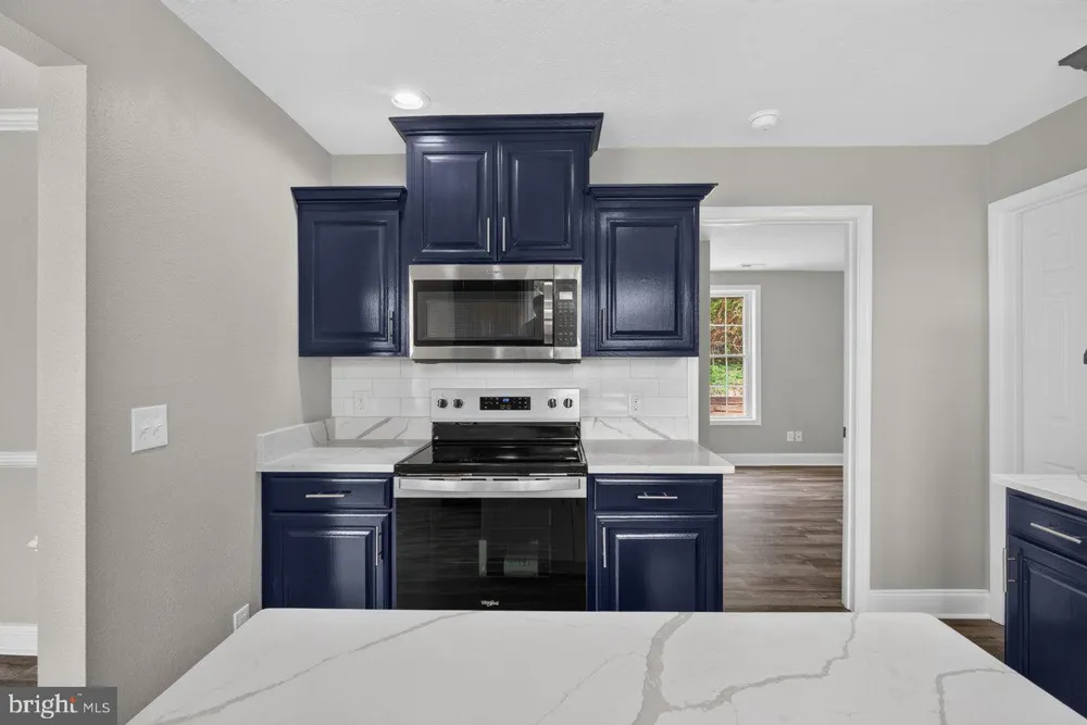 91 GRACE STREET Grottoes, VA 24441
