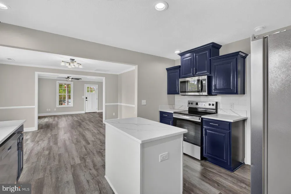 91 GRACE STREET Grottoes, VA 24441
