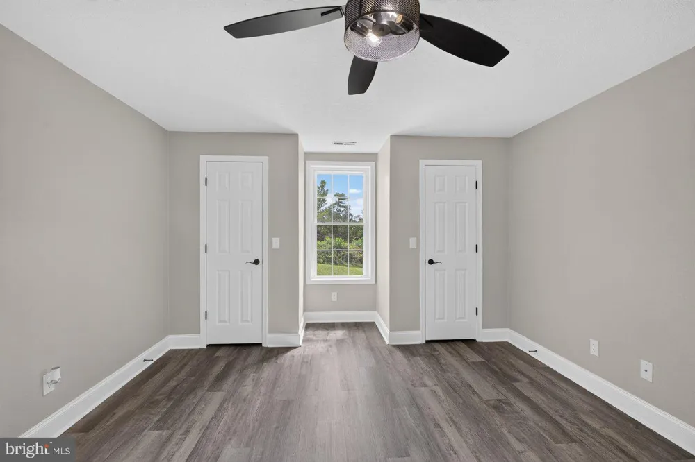 91 GRACE STREET Grottoes, VA 24441