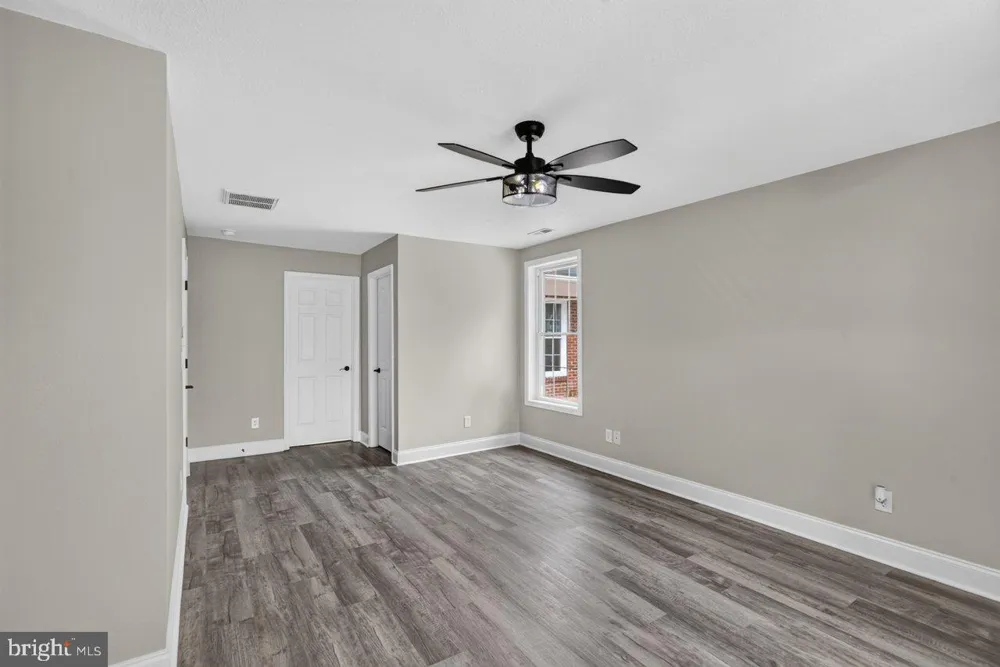 91 GRACE STREET Grottoes, VA 24441