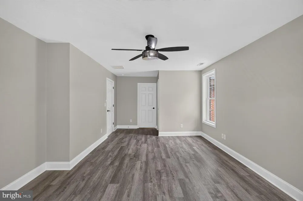 91 GRACE STREET Grottoes, VA 24441