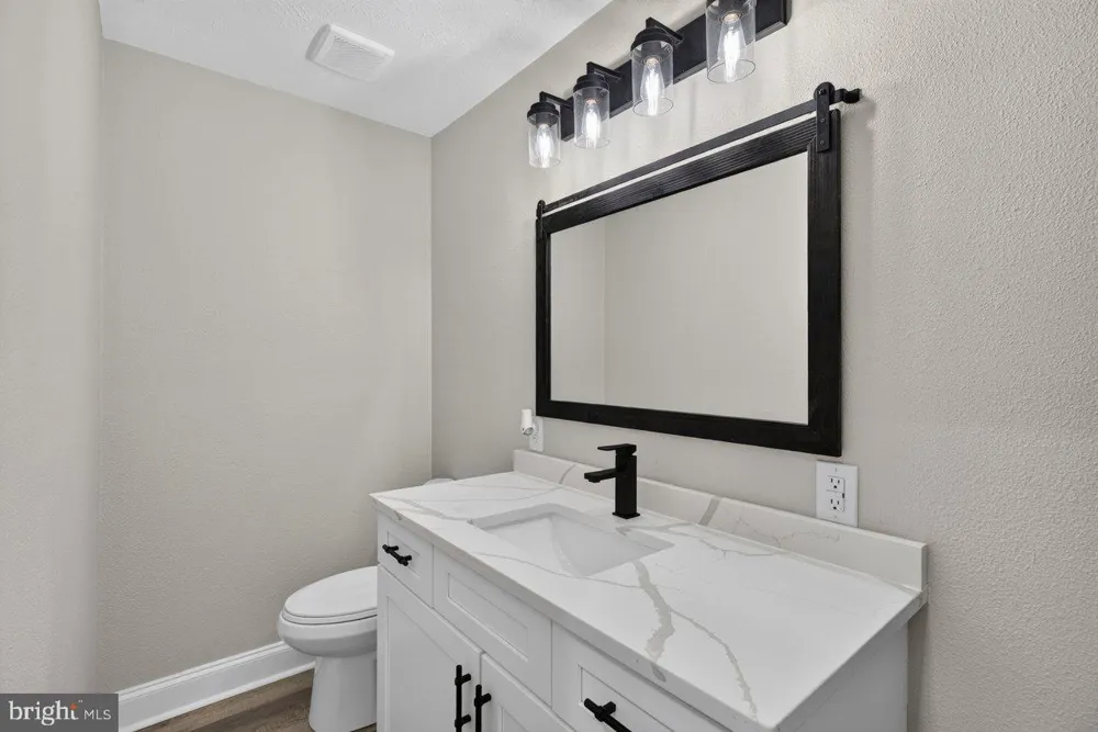 91 GRACE STREET Grottoes, VA 24441