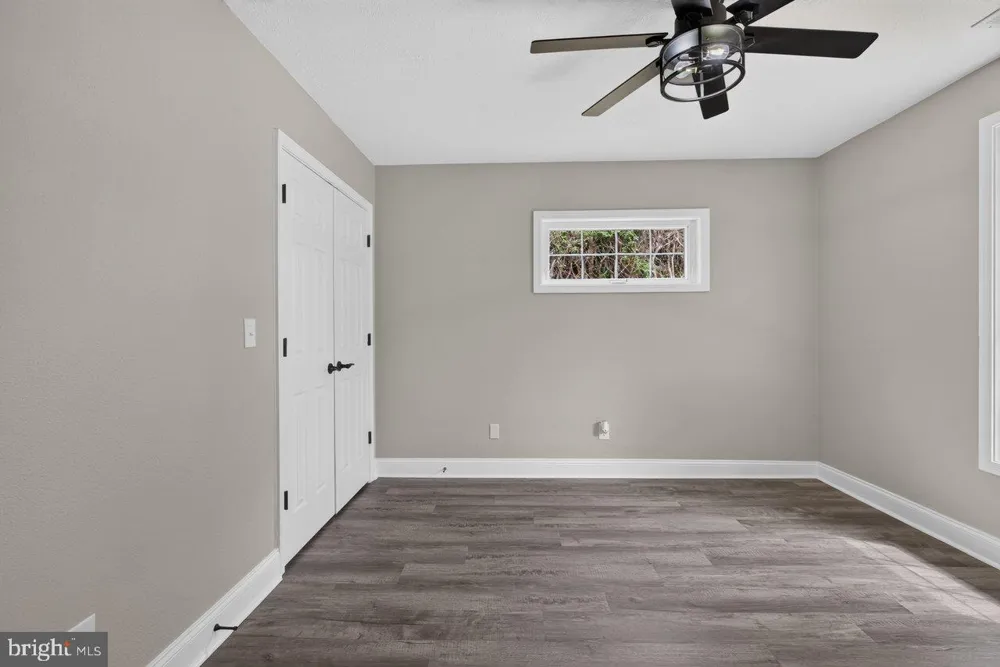 91 GRACE STREET Grottoes, VA 24441