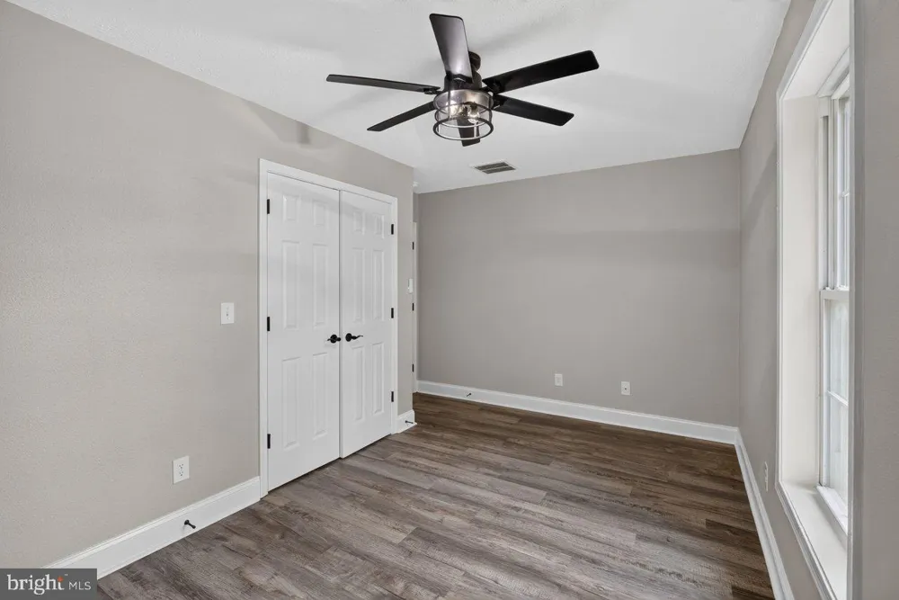91 GRACE STREET Grottoes, VA 24441